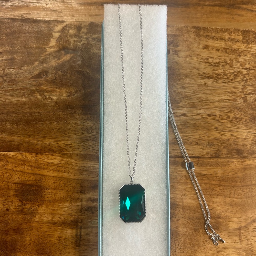 Envy Pendant Retired